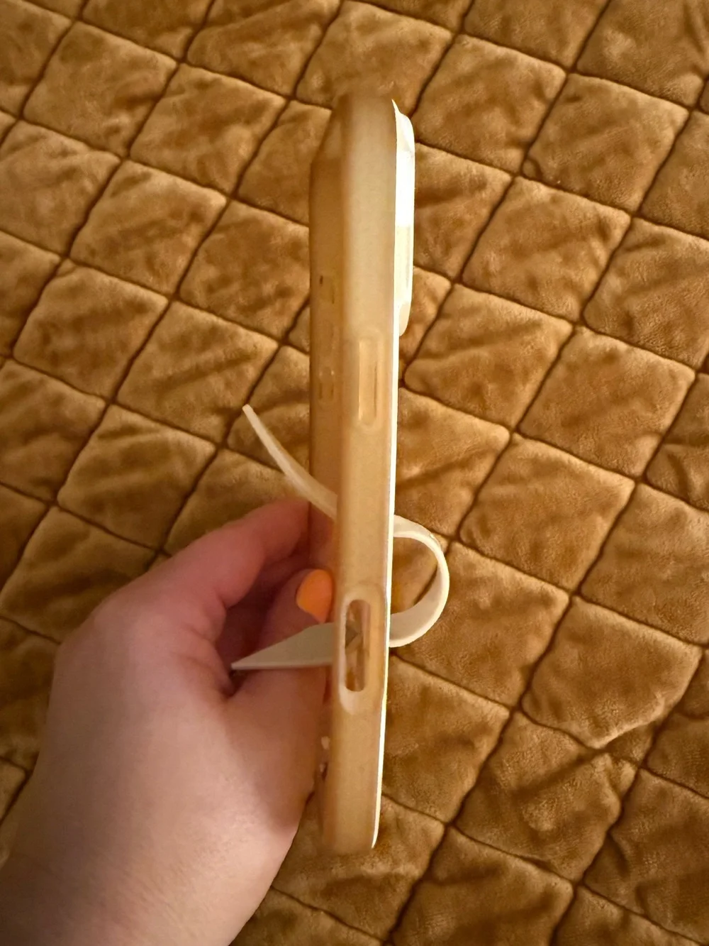 Loopy Beige & White Checker 16 Pro Max Case